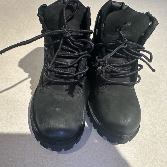 Boots - Picture 5 of 5